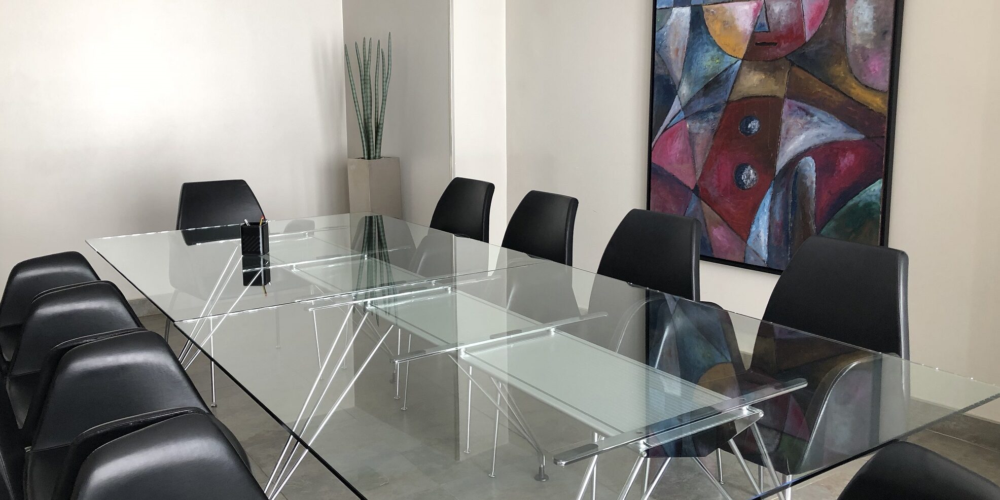 actas notariales en Valencia – mesa de sala actas notariales en Valencia - mesa de sala