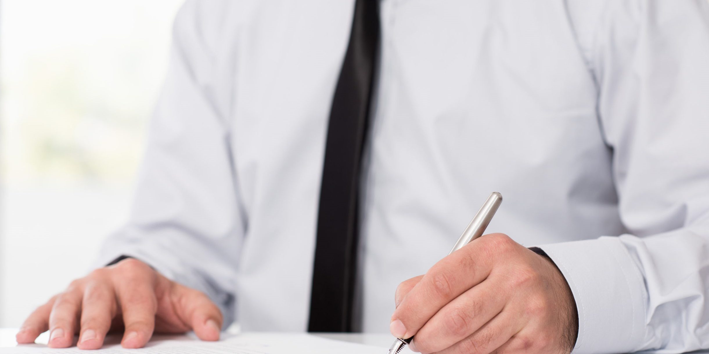 notarios para actas en Valencia - despacho en blanco