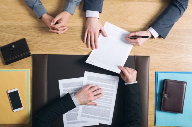 mejores notarios en Valencia - compra en pareja