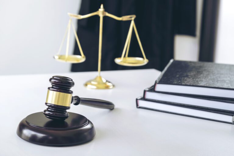 Poderes para pleitos en valencia -Legal