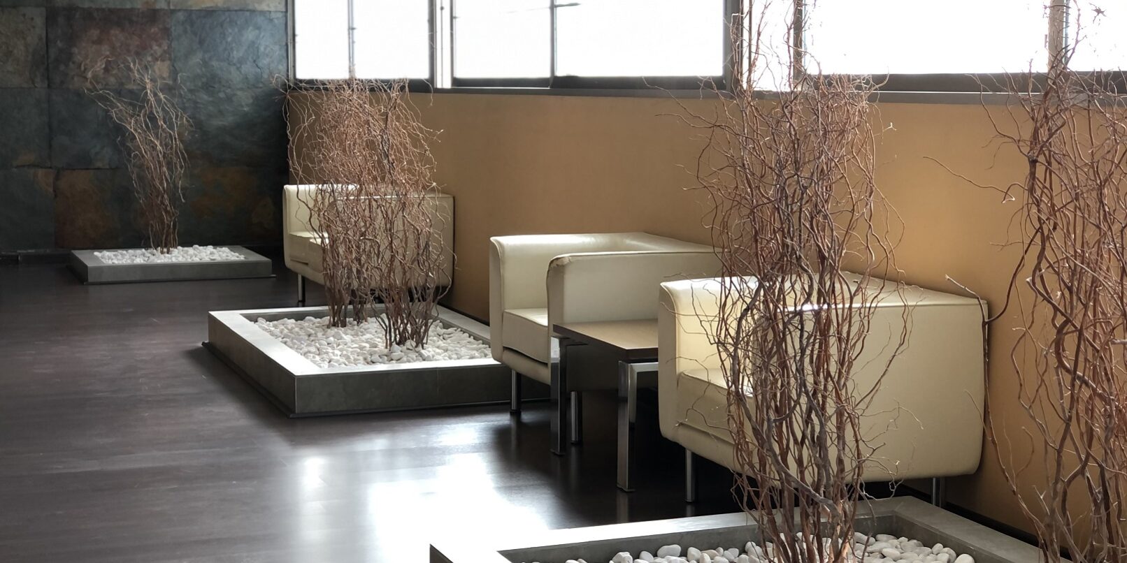 notarios en calle colon – sofás entrada