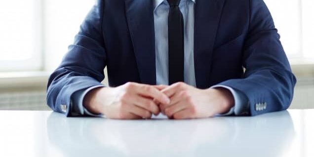 Notarios en el centro de Valencia – traje Notarios en el centro de Valencia - traje