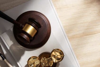 Mejores notarios de Valencia - Martillo