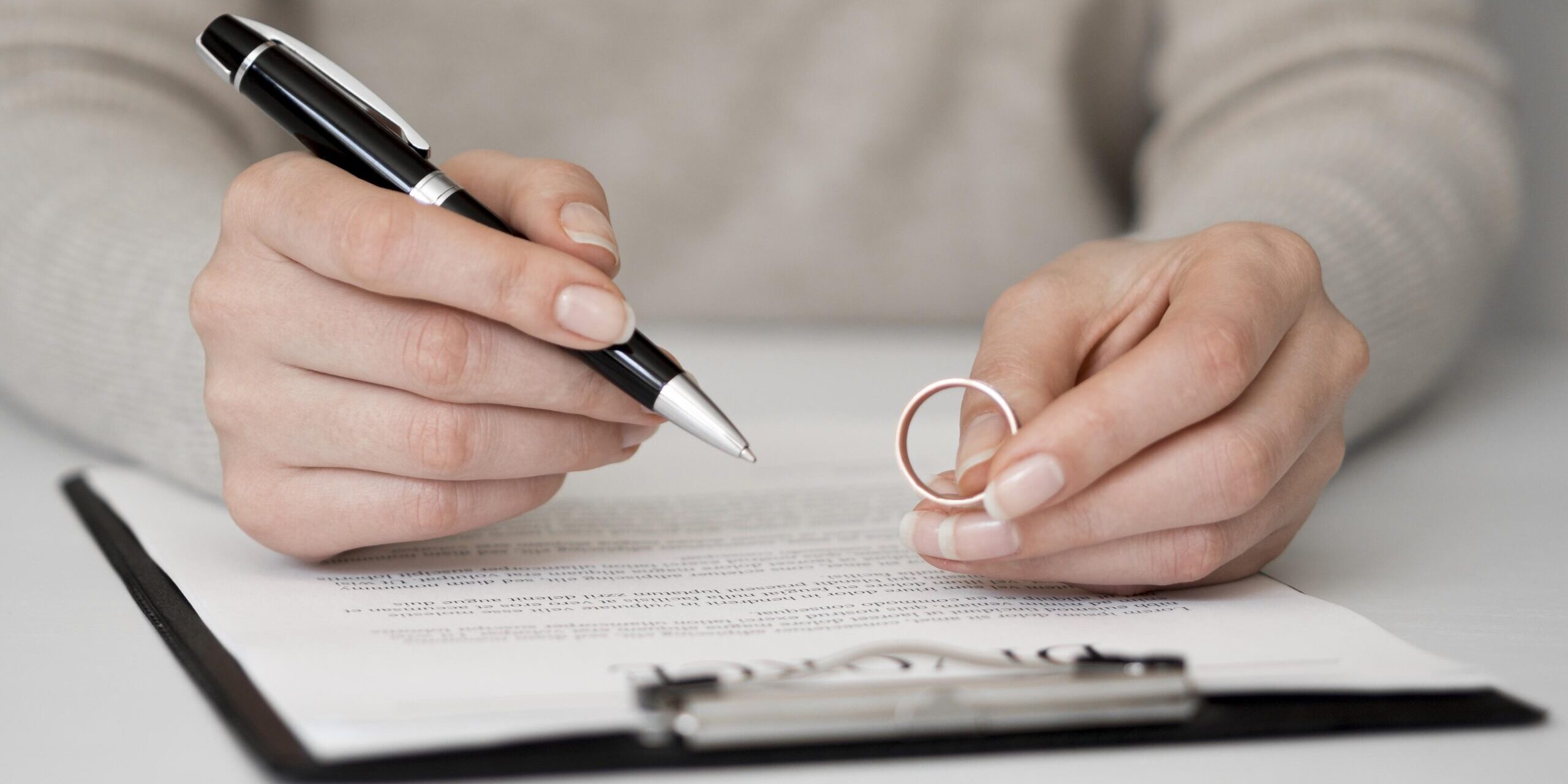 Notarios en Valencia-anillo Notarios en Valencia-anillo